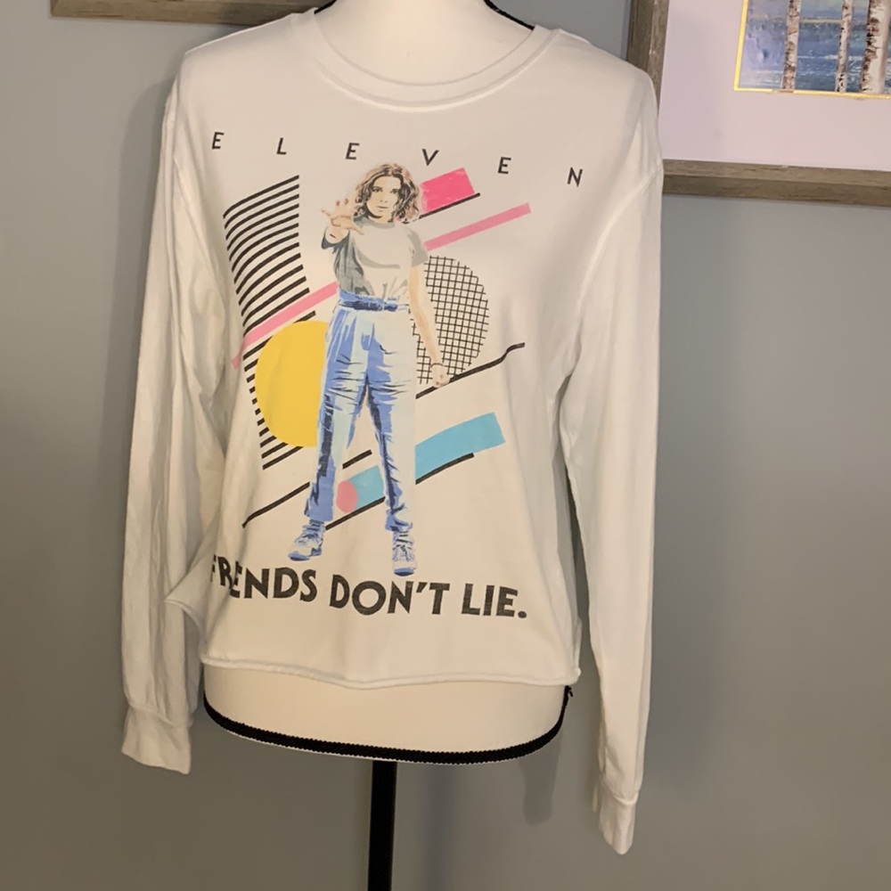 Stranger Things cropped T-shirt